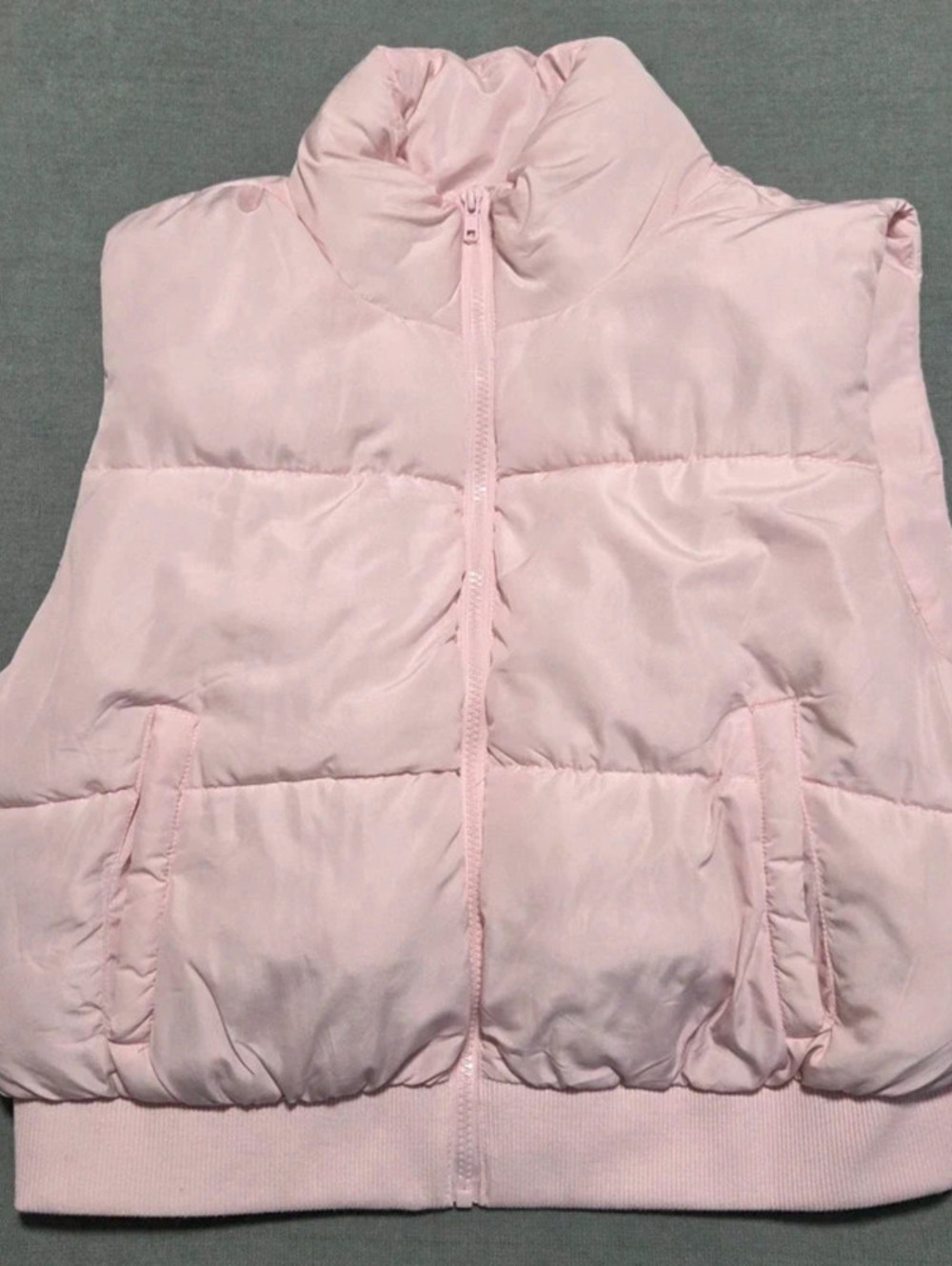 Women's Light Pink Puffer Vest with Ribbed Hem - L